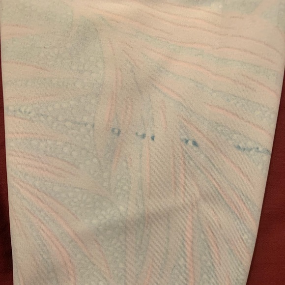 Lululemon Luxtreme Wunder Under HR Size 4 - Picture 9 of 10